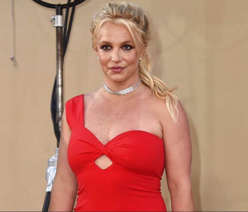 H Britney Spears κατηγορεί τώρα τον πατέρα της ότι καταχράστηκε την περιουσία της