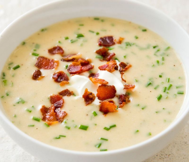 Πατατόσουπα με μπέικον και cheddar! Η πιο yummy συνταγή για ν’ αντιμετωπίσεις το τσουχτερό κρύο