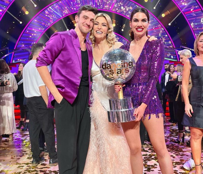 DWTS Τελικός: Η Τζώρτζια νίκησε και το Twitter τα «έβαλε» με τη Βίκυ Καγιά