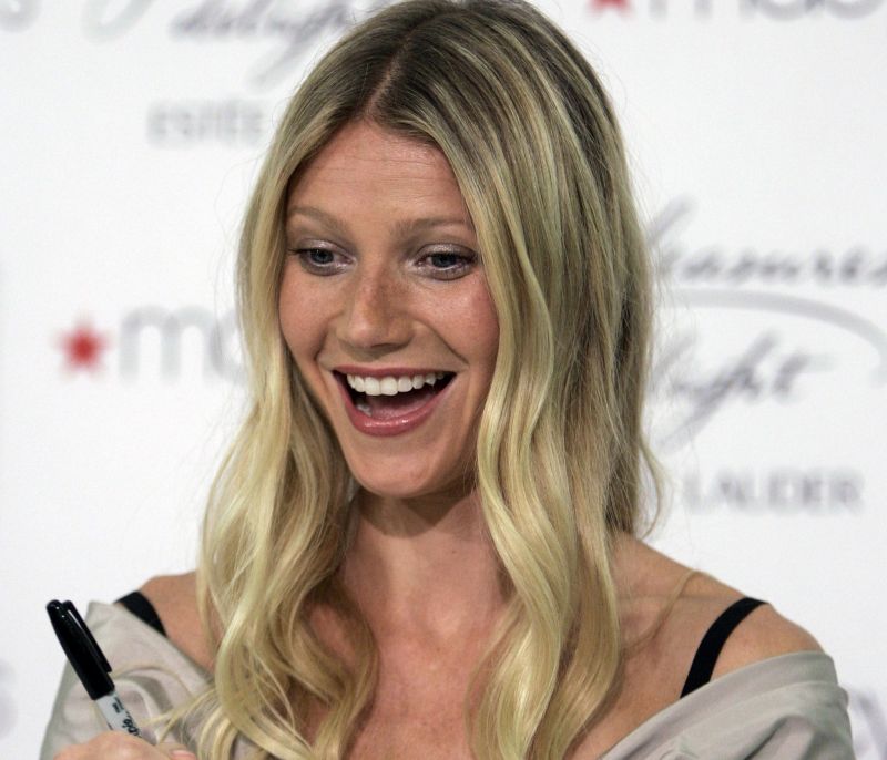 Το εύκολο date night styling trick από τα ‘90s που λατρεύει η Gwyneth Paltrow και η Rihanna