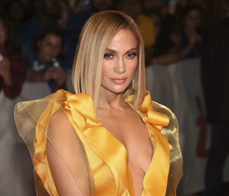 Η Jennifer Lopez έκανε το απόλυτο blunt bob κούρεμα