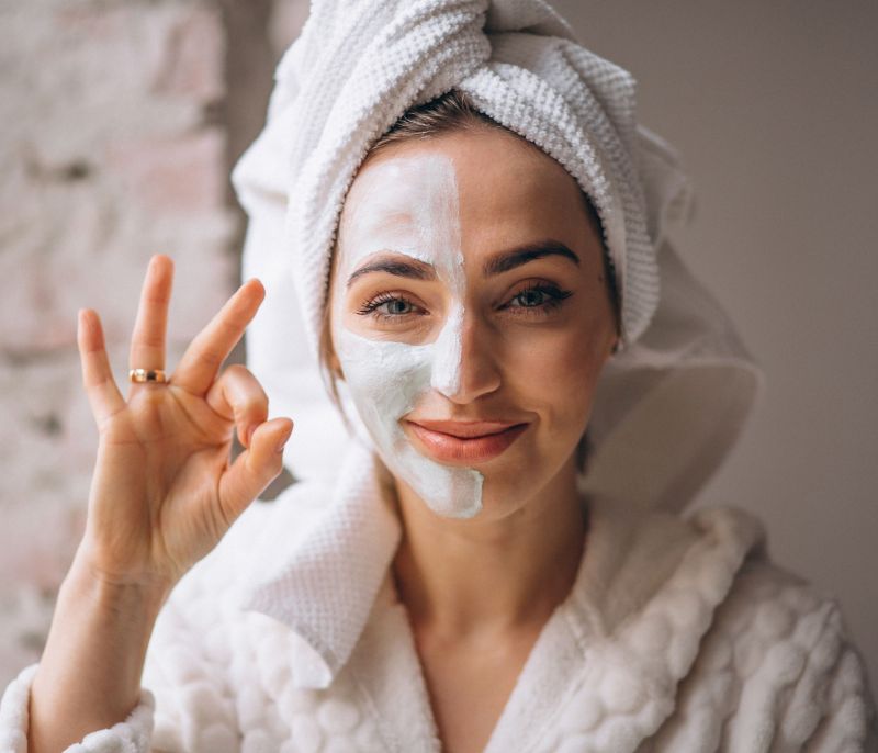 Δύο σε ένα – 10 μάσκες scrub για ταυτόχρονη απολέπιση και βαθύ καθαρισμό προσώπου