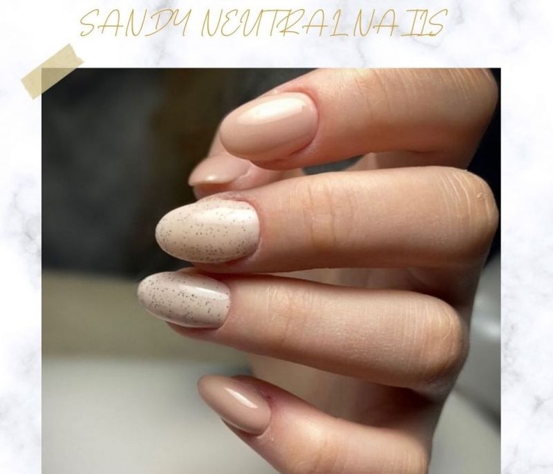 10 sandy neutral μανικιούρ για να υιοθετήσεις το απόλυτο nail color trend της άνοιξης