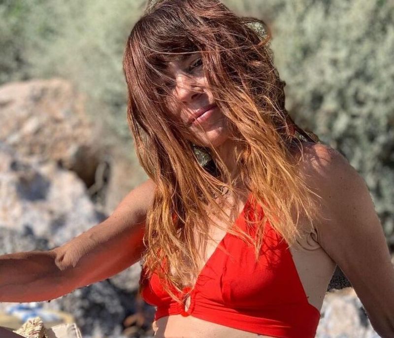Μυρτώ Αλικάκη: Δεν υπάρχει το κορμί της στα 50 της - Οι νέες φώτο της με μπικίνι είναι απίθανες