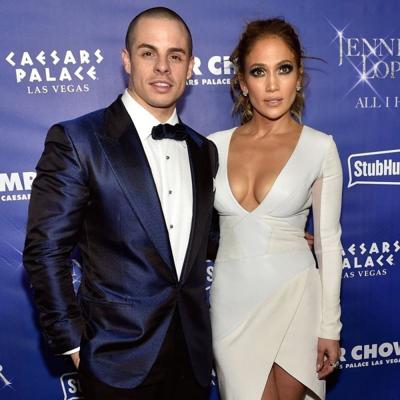Ποια JLo; Ο πρώην της ξεπέρασε τον χωρισμό σε χρόνο dt και περιτριγυρίζεται από δεκάδες καλλονές