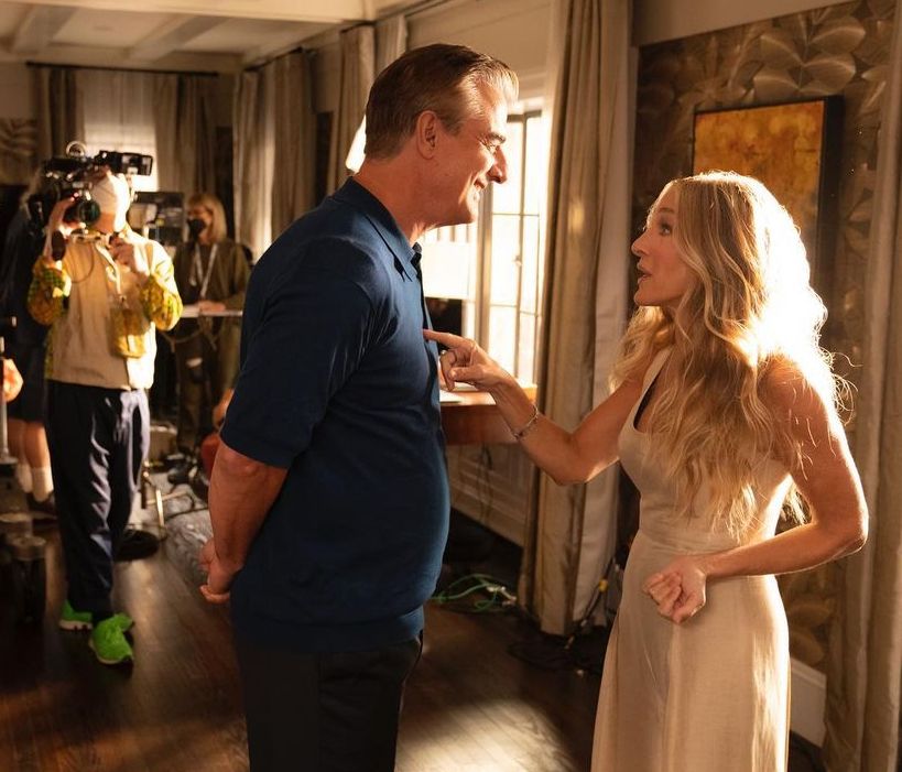 Chris Noth: Ο Mr Big πήρε θέση στην κόντρα ανάμεσα στη Sarah Jessica Parker και την Kim Cattrall