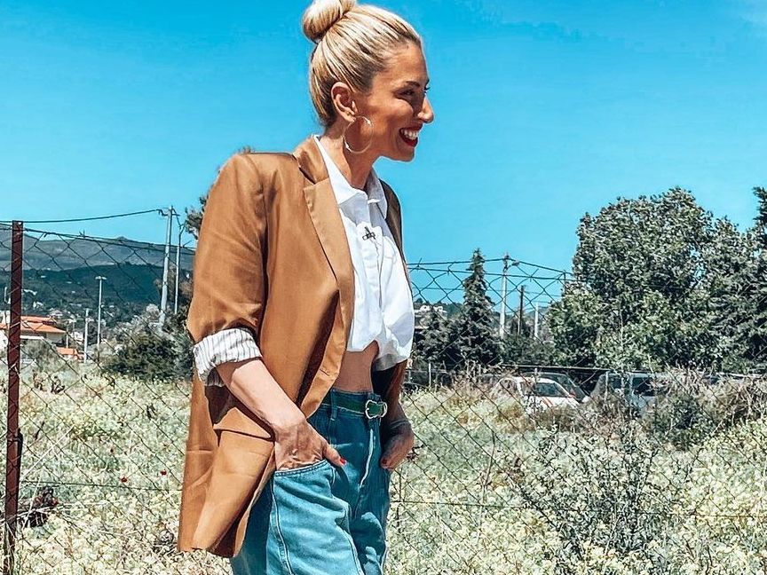 Η Μαρία Ηλιάκη φόρεσε το τζιν που θα είναι η μεγαλύτερη τάση τους επόμενους μήνες