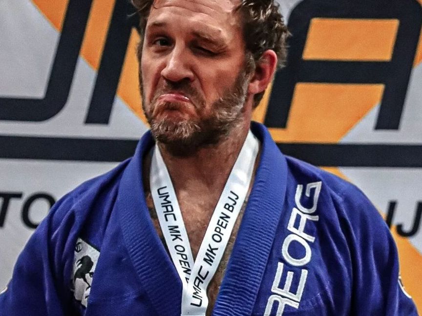 Tom Hardy σταμάτα να κάνεις ό,τι είναι δυνατόν για να μας αρέσεις! Τώρα και με χρυσό μετάλλιο