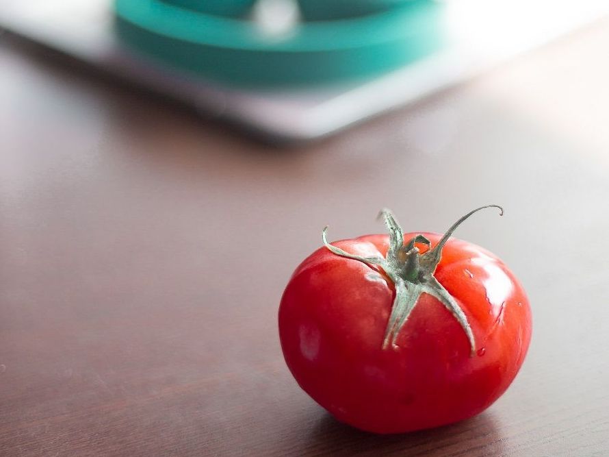 Τι είναι η τεχνική pomodoro για να γίνεις πιο παραγωγική στη δουλειά- ακόμα κι αν βαριέσαι