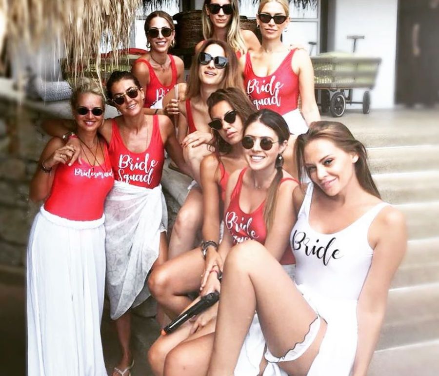 Το απίθανο bachelorette πάρτι της Υβόννη Μπόσνιακ: Με ποιές μοιράστηκε το κρεβάτι της!