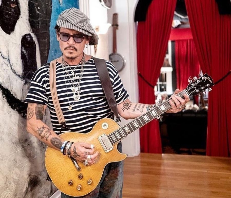 Ο οίκος Dior δεν απέλυσε τον Johnny Depp και το κοινό έχει κάτι να πει γι' αυτό
