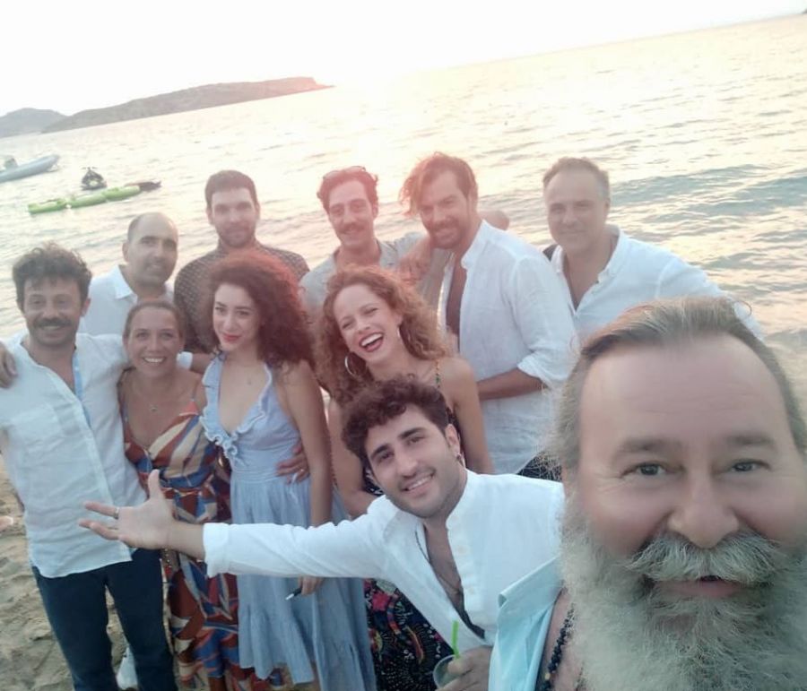 Άγριες Μέλισσες: Η αδημοσίευτη φωτογραφία από τον γάμο της Δανάης Μιχαλάκη (photo)