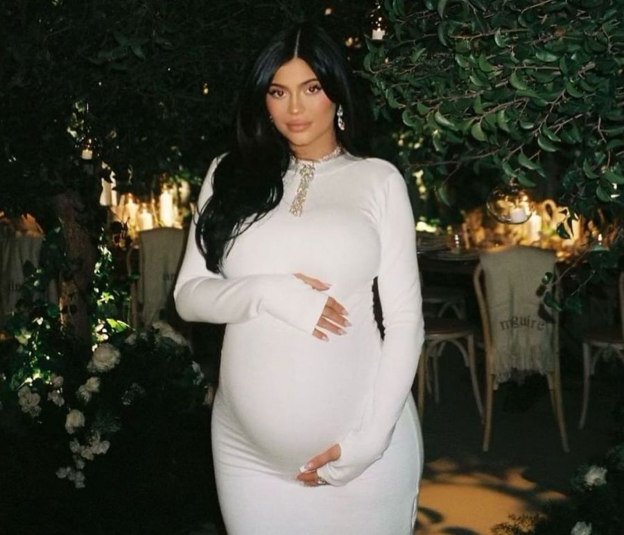 H Kylie Jenner αποκάλυψε το φύλο του μωρού που περιμένει στο baby shower που οργάνωσε