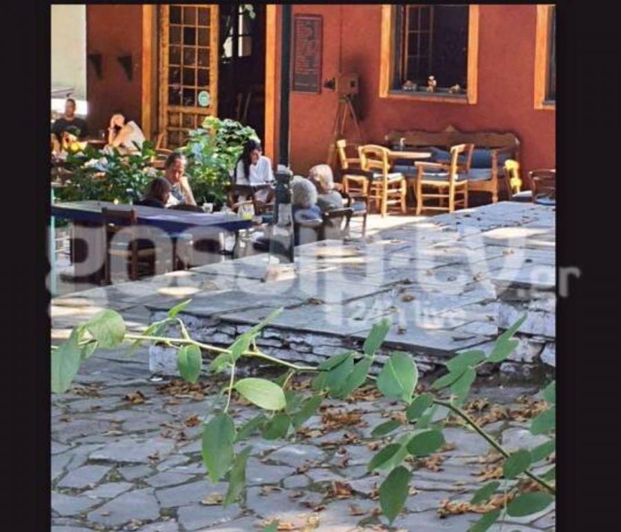 Ηλιάνα Παπαγεωργίου: Αποκλειστικές φωτό από τις διακοπές της στον Κισσό Πηλίου με εκλεκτή παρέα