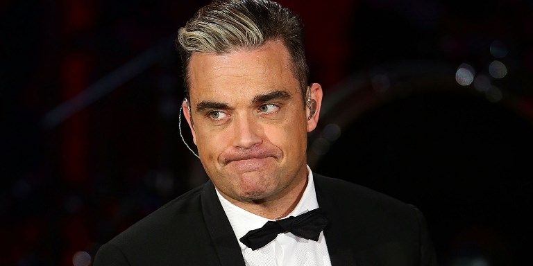 o-ROBBIE-WILLIAMS-facebook 75d94