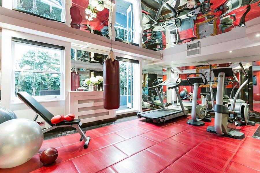 gymroomrihannashouse d9cc1
