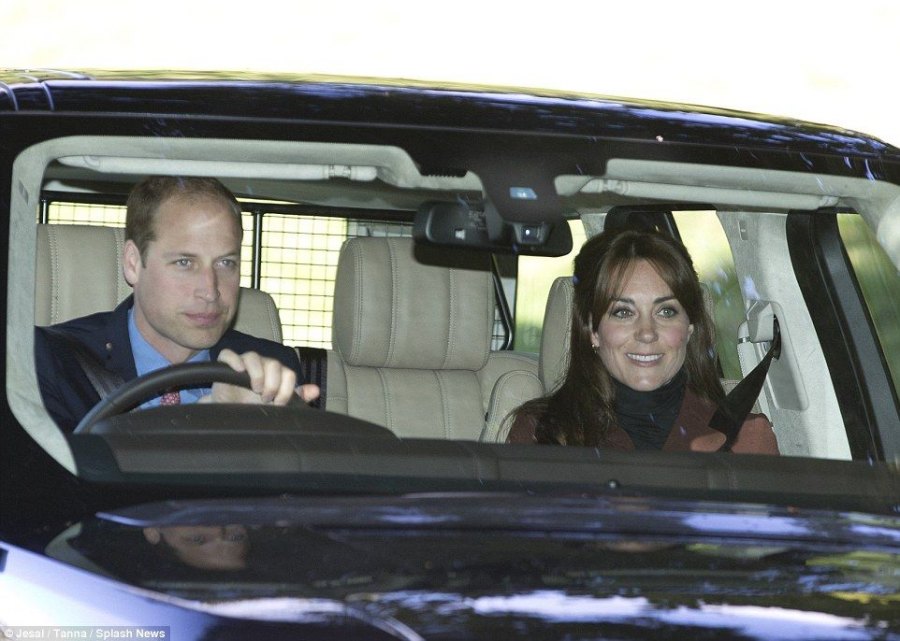 2C43612400000578-3232725-The Duke and Duchess of Cambridge were seen driving to Crathie K-a-22 1442158414505 077ea