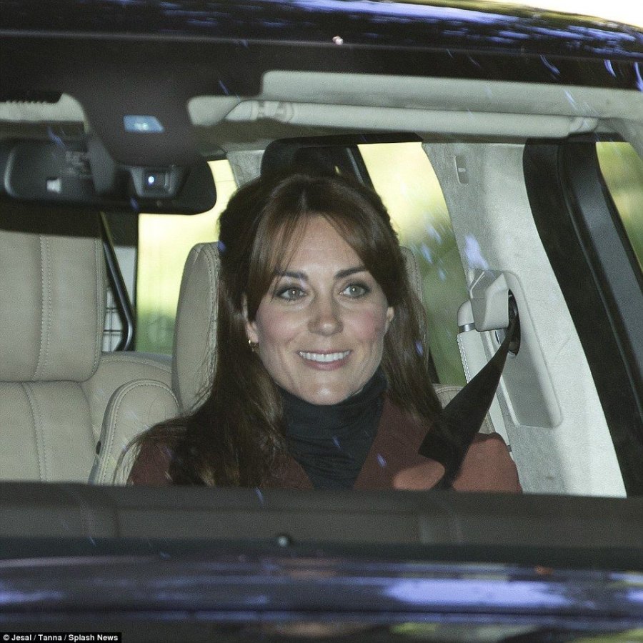 2C43615000000578-3232725-The royal mother of two who wore a cosy black turtleneck and chi-a-29 1442158414703 db21a