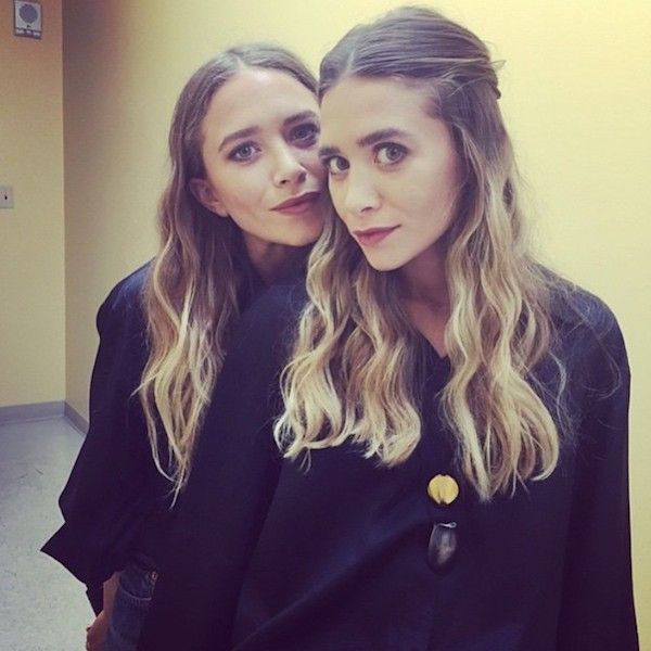 Olsens Anonymous Blog Style Fashion Get The Look New Instagram Spottings Of Mary Kate And Ashley Olsen At A Sephora Event Mark Townsend Ig Close Up Beauty Long Wavy Hair 288df