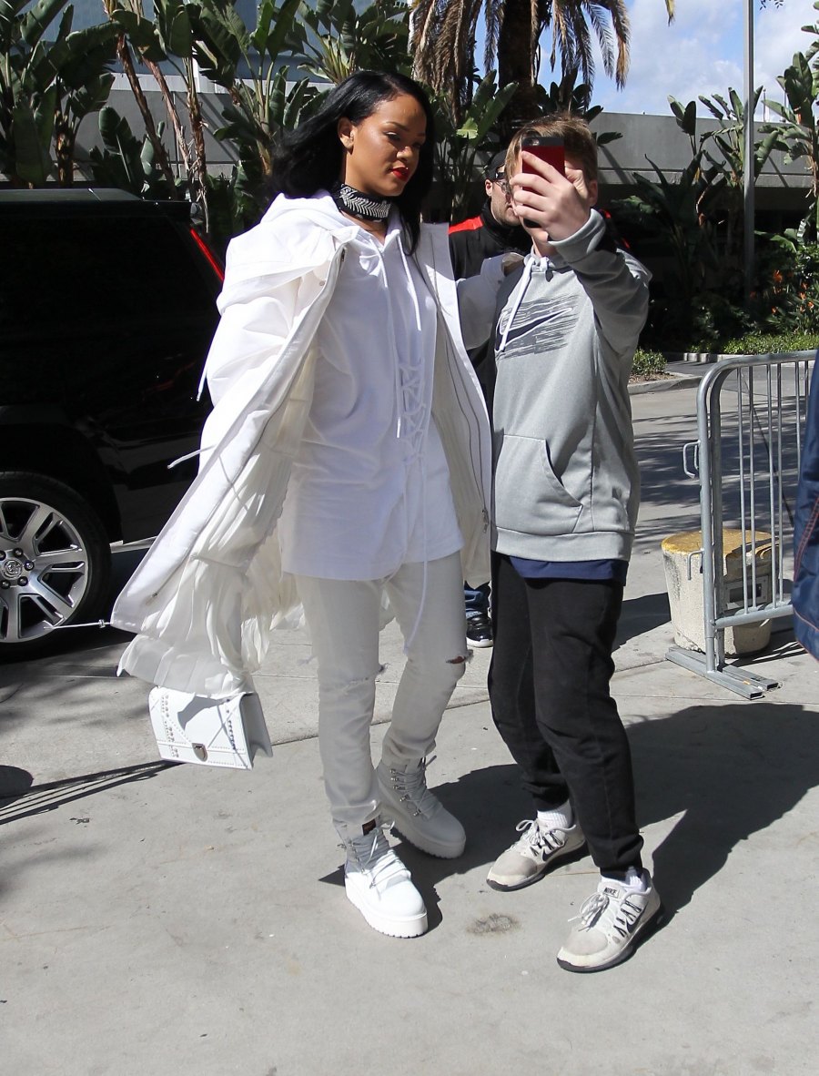 rihanna 03d34