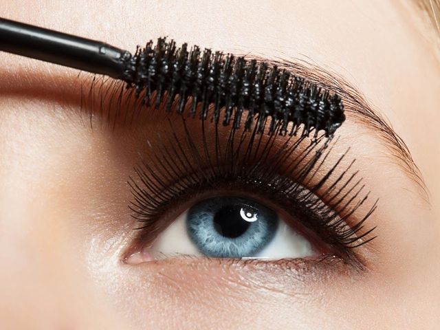 mascara