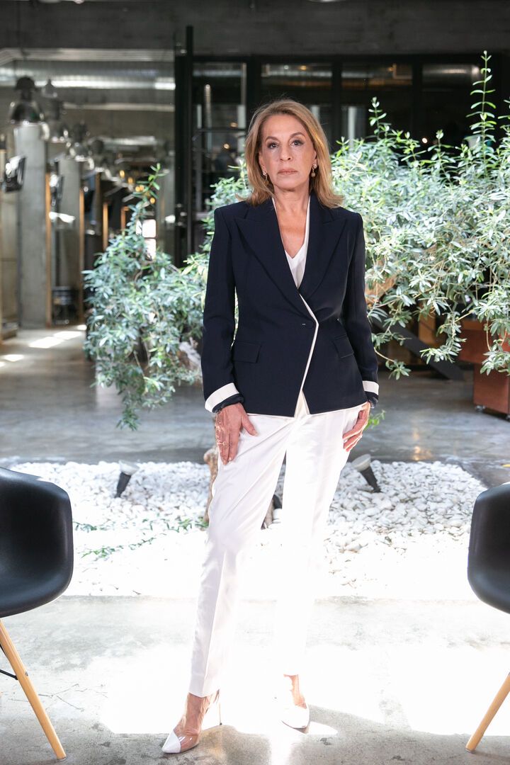 Olga Tremi newsbomb Adonis