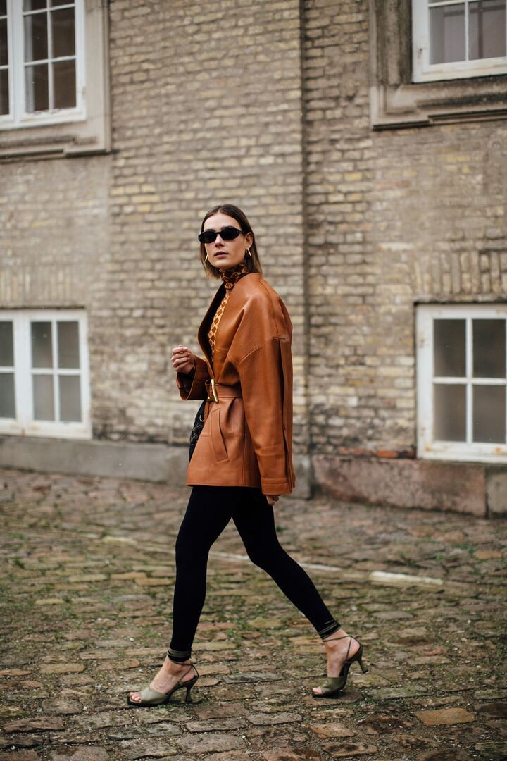 leggings leather blazer