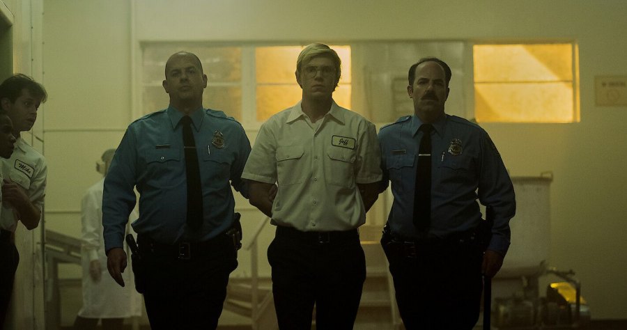jeffrey_dahmer_netflix4.jpg
