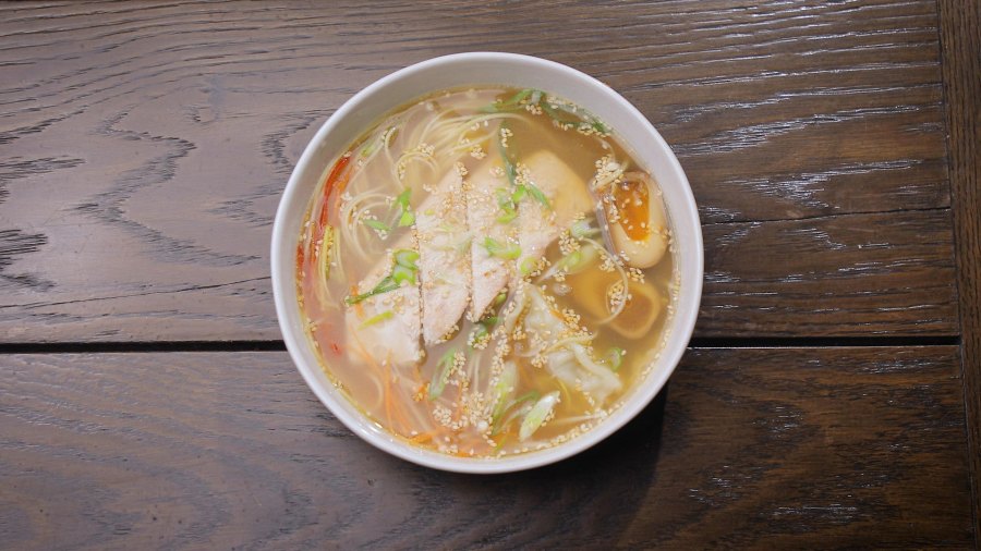 1670085883909-797718740-08-Ramen-copy.jpg
