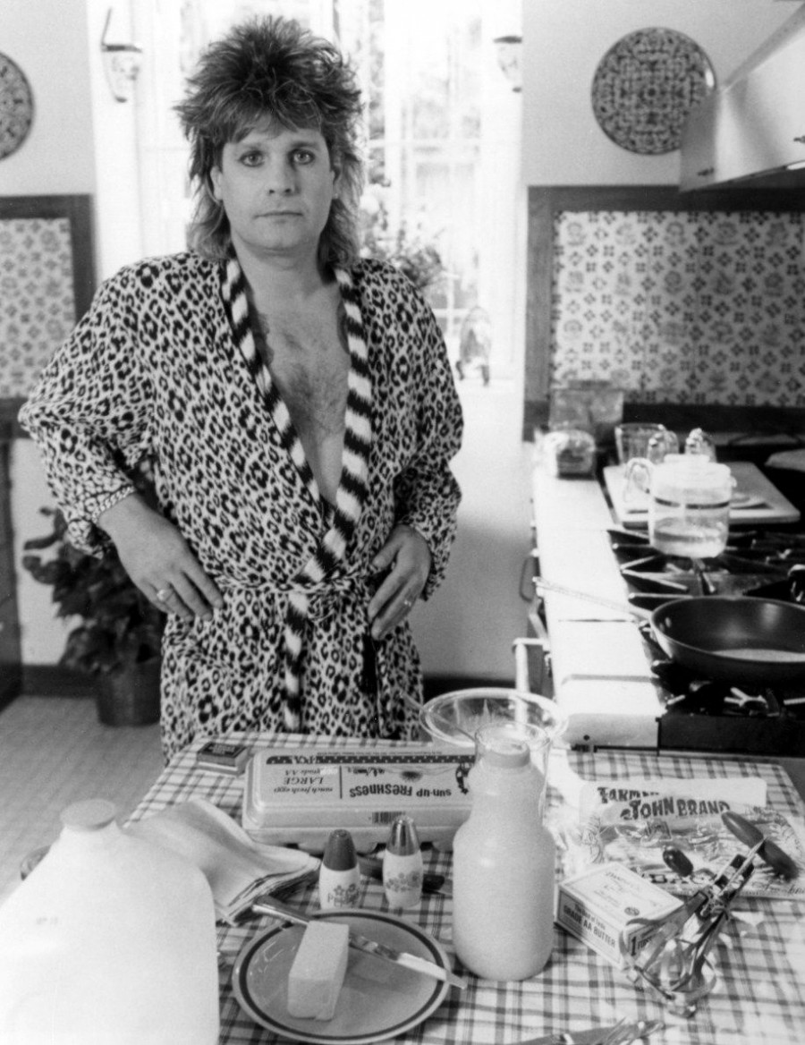 ozzy_915_x_1188