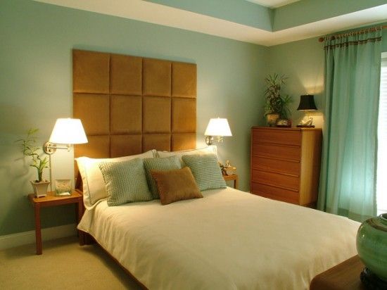 1-Feng-Shui-Bedroom-Design-by-Ann-Wisniewski-550x412