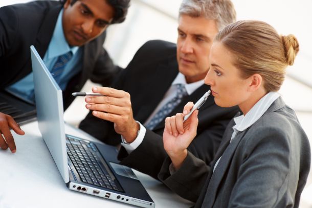 people_social_network_workers_610