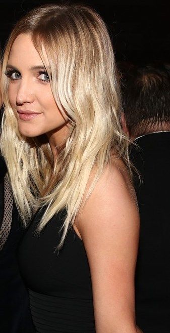 ashlee-simpson-evan-ross-support-his-mom-diana-ross-at-amfar-gala-02