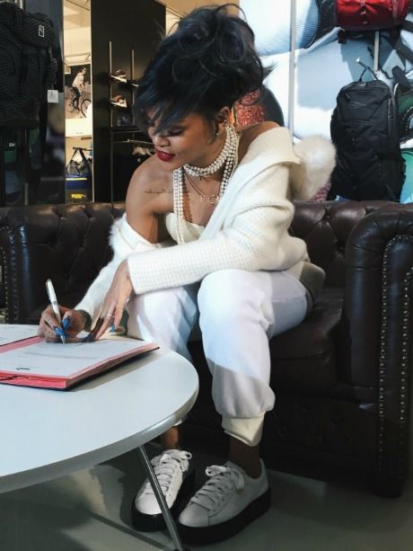 Rihanna-Partners-With-PUMA4-640x853