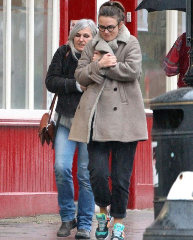 Pregnant-Keira-Knightley 1