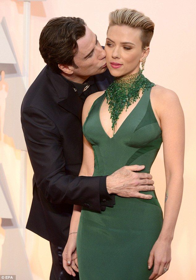 25F8249300000578-2964660-Don t mind if I do Scarlett Johansson was taken aback by a very -m-47 1424658771589 c55f3