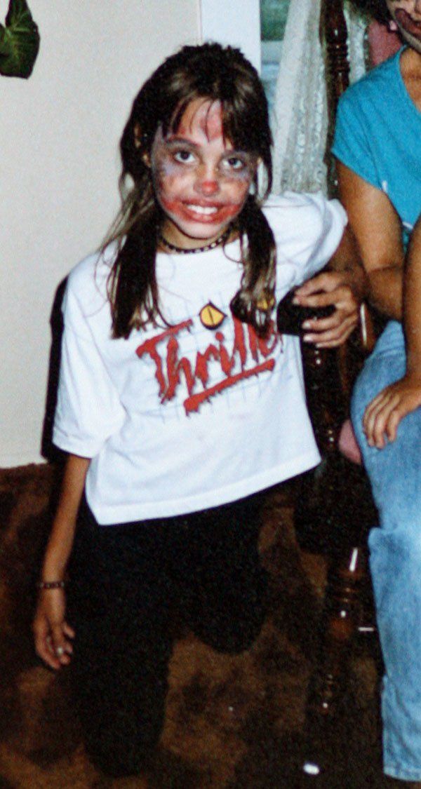 angelina-jolie-childhood-photos-clown-makeup-james-haven-7 b54fa