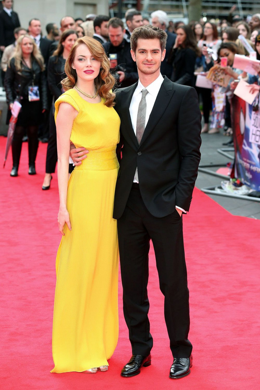 Emma-Stone-and-Andrew-Garfield-2 76407