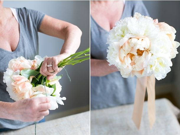 bloved-uk-wedding-blog-DIY-Floral-Design-Tutorial-Peony-Bouquet-Anneli-Marinovich-Photography-3 2 ff7e7