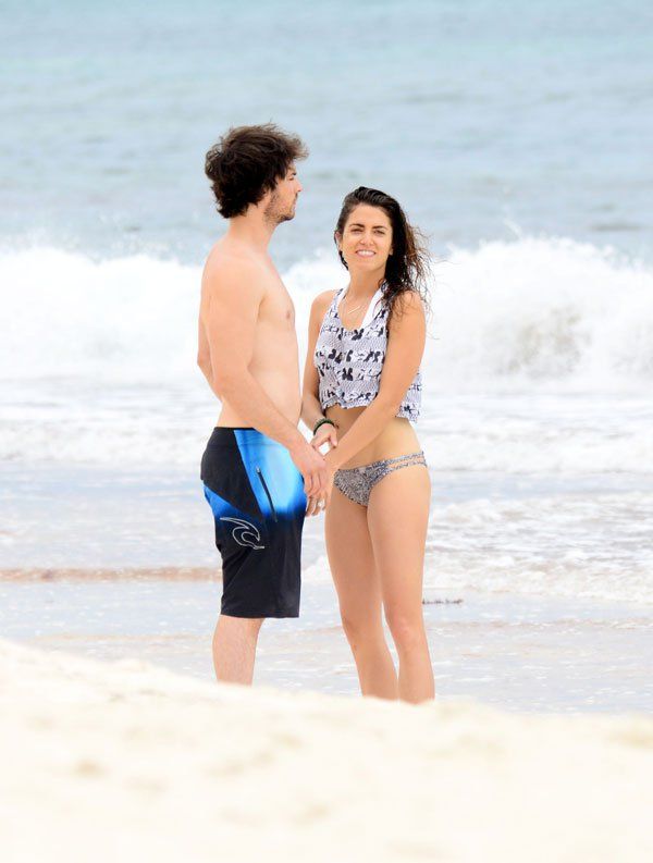 nikki-reed-bikini-butt-ian-somerhalder-honeymoon-01 6a58f