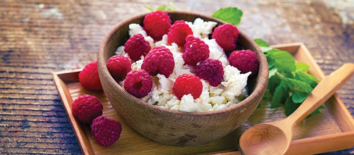 2555 1428505128 9 Cottage-Cheese-and-Fruit 9ff9d