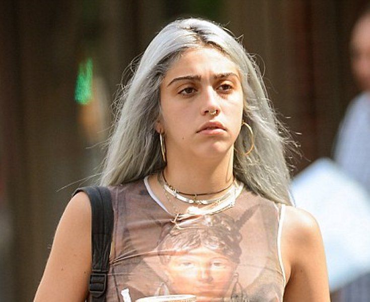 298BE41500000578-3121356-Quirky style Madonna s daughter Lourdes Leon rocked her new ash -a-24 1434107272308 74867