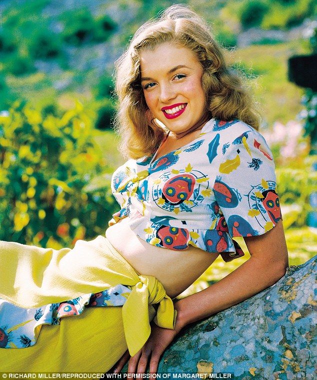 29C729ED00000578-3129991-A brunette Norma Jeane in 1946 the year she changed her name to -a-150 1434732973269 f7660