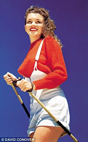 29C90DFC00000578-3129991-Marilyn posing with ski sticks in a 1944 photo shoot-a-148 1434732319230 483d1