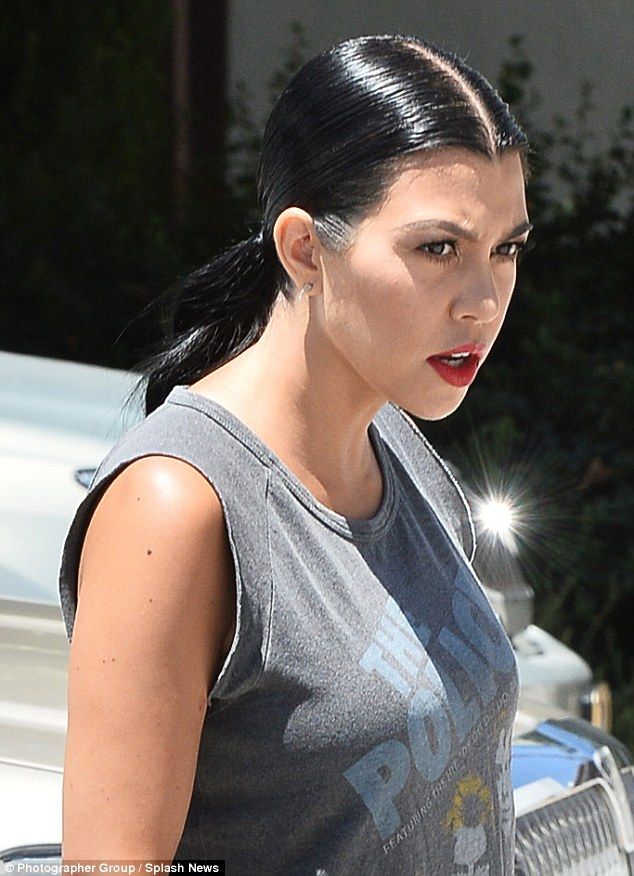 kourtney kardashian grey hair 1 53188