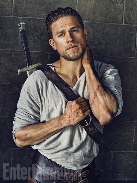 charlie-hunnam-king-arthur-1374-06 92dbc