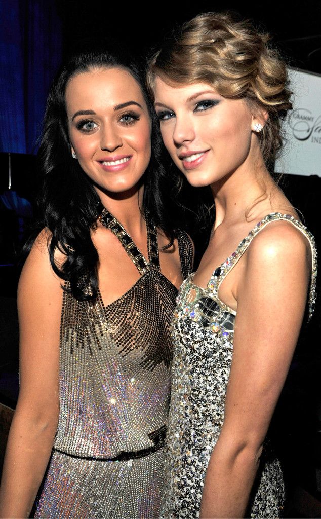 rs 634x1024-131022202346-634.Katy-Perry-Taylor-Swift-Grammy.ms.102213 fdb98