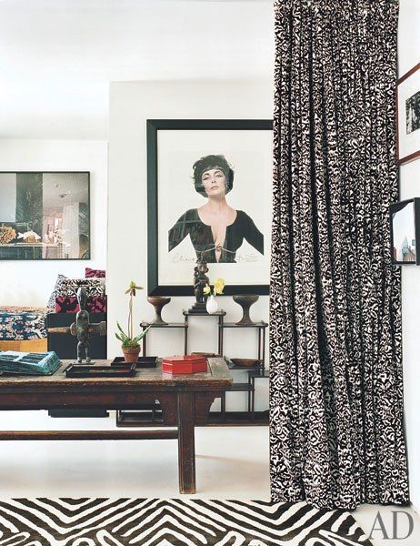 item14.rendition.slideshowVertical.diane-von-furstenburg-new-york-apartment-15-guest-room 7dd98