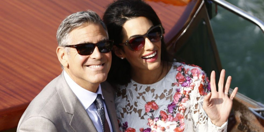 george with amal very ahppy 947ae