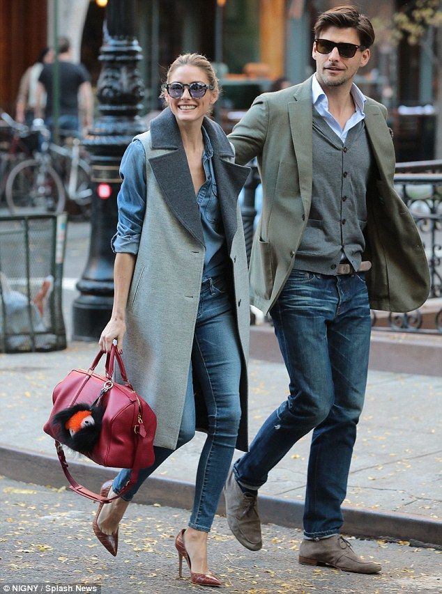 2E14B6CF00000578-3302887-The former MTV star wowed in a light wash chambray top which she-m-3 1446605065541 b76bb